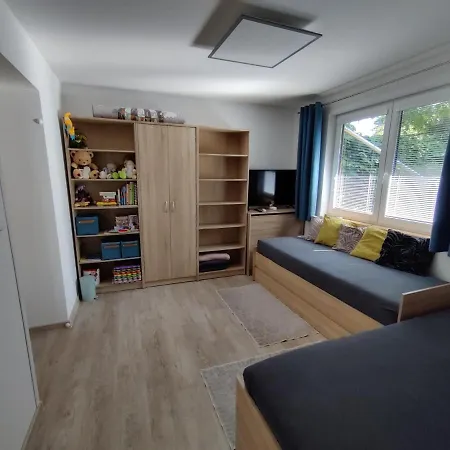 Apartman Pod Lipou - Samostatny Objekt Яромнєрж Екстер'єр фото