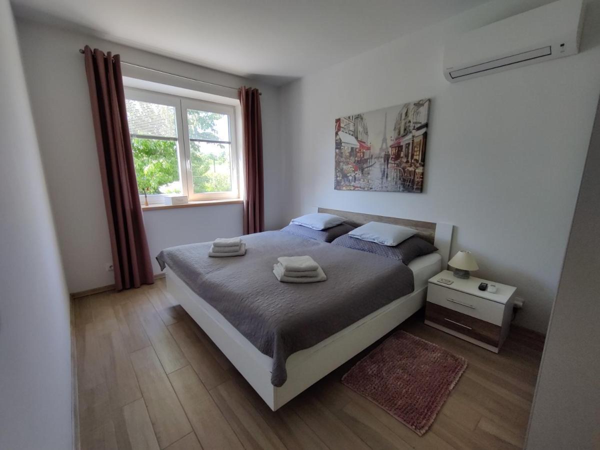 Pod Lipou - Samostatny Objekt Apartment *